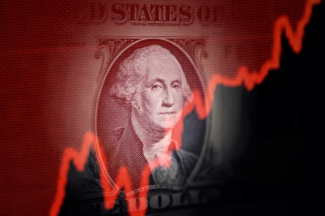 MSTR: Strategy Stock Wobbles After Bitcoin Selloff. Q2 Loss Swells to $8.3 Billion.
