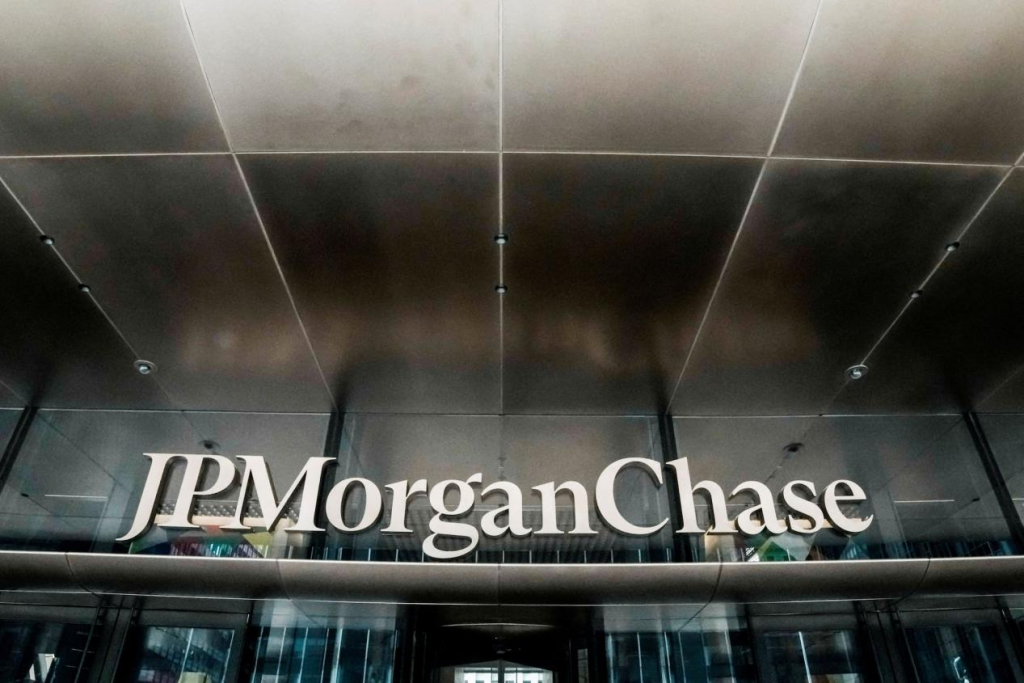 JPMorgan posts highest quarterly profit ever by a U.S. bank as dealmaking, stock trading surge July 17, 2026